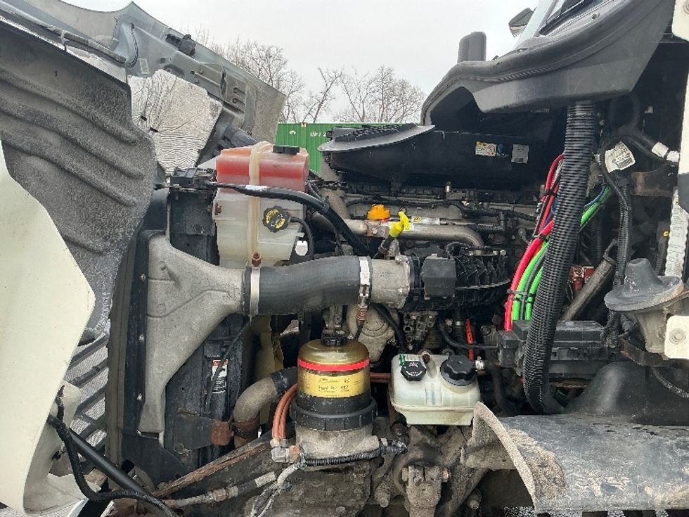 Day Cab Tractor-Heavy Duty Tractors-Freightliner-2017-Cascadia 11342ST-Albany-NY-420,213\n\t\tmiles-$ 21,750 - Image 16