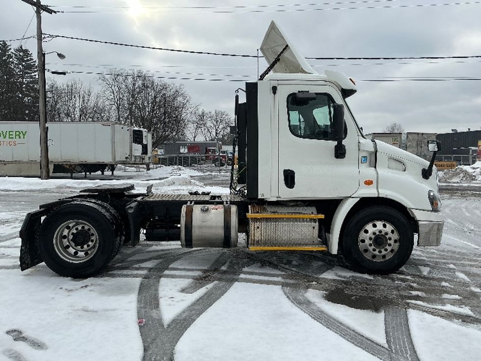 Day Cab Tractor-Heavy Duty Tractors-Freightliner-2017-Cascadia 11342ST-Albany-NY-433,017\n\t\tmiles-$ 21,250 - Image 8