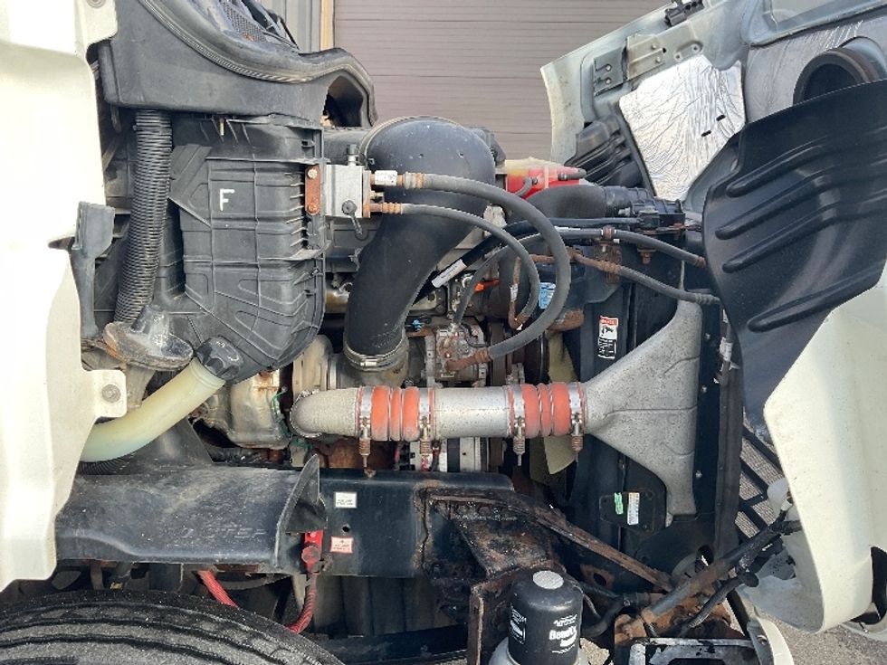 Day Cab Tractor-Heavy Duty Tractors-Freightliner-2017-Cascadia 11342ST-Albany-NY-497,956\n\t\tmiles-$ 20,750 - Image 15