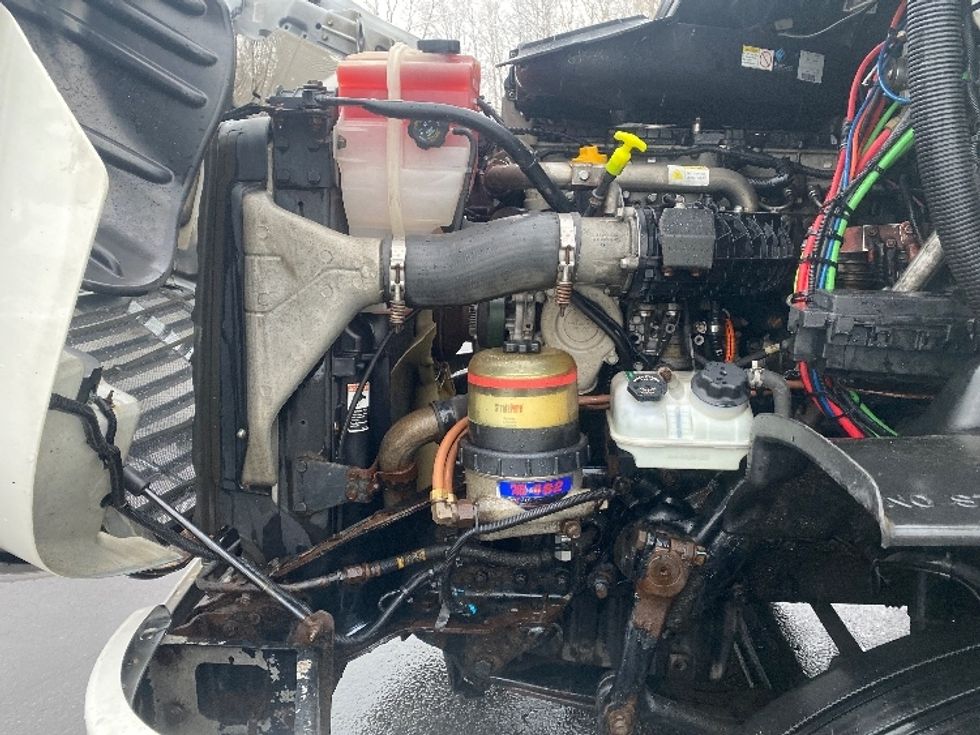 Day Cab Tractor-Heavy Duty Tractors-Freightliner-2017-Cascadia 11342ST-Albany-NY-539,416\n\t\tmiles-$ 20,000 - Image 16