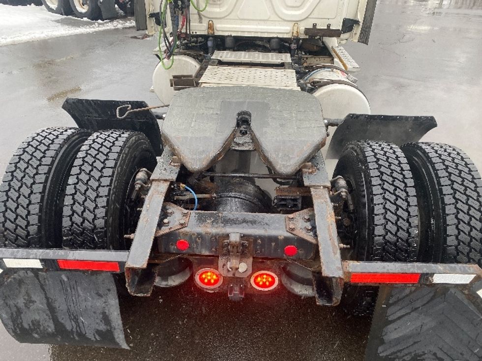 Day Cab Tractor-Heavy Duty Tractors-Freightliner-2017-Cascadia 11342ST-Albany-NY-539,416\n\t\tmiles-$ 20,000 - Image 6