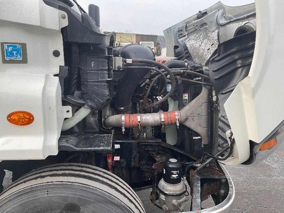 Day Cab Tractor-Heavy Duty Tractors-Freightliner-2017-Cascadia 11342ST-Binghamton-NY-547,137\n\t\tmiles-$ 18,500 - Image 15