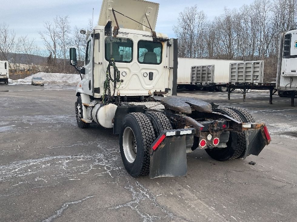 Day Cab Tractor-Heavy Duty Tractors-Freightliner-2017-Cascadia 11342ST-Binghamton-NY-547,137\n\t\tmiles-$ 18,500 - Image 5