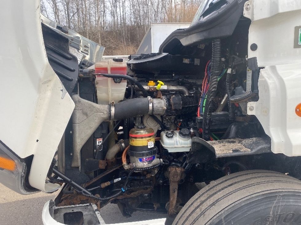 Day Cab Tractor-Heavy Duty Tractors-Freightliner-2017-Cascadia 11342ST-Binghamton-NY-568,398\n\t\tmiles-$ 18,000 - Image 16