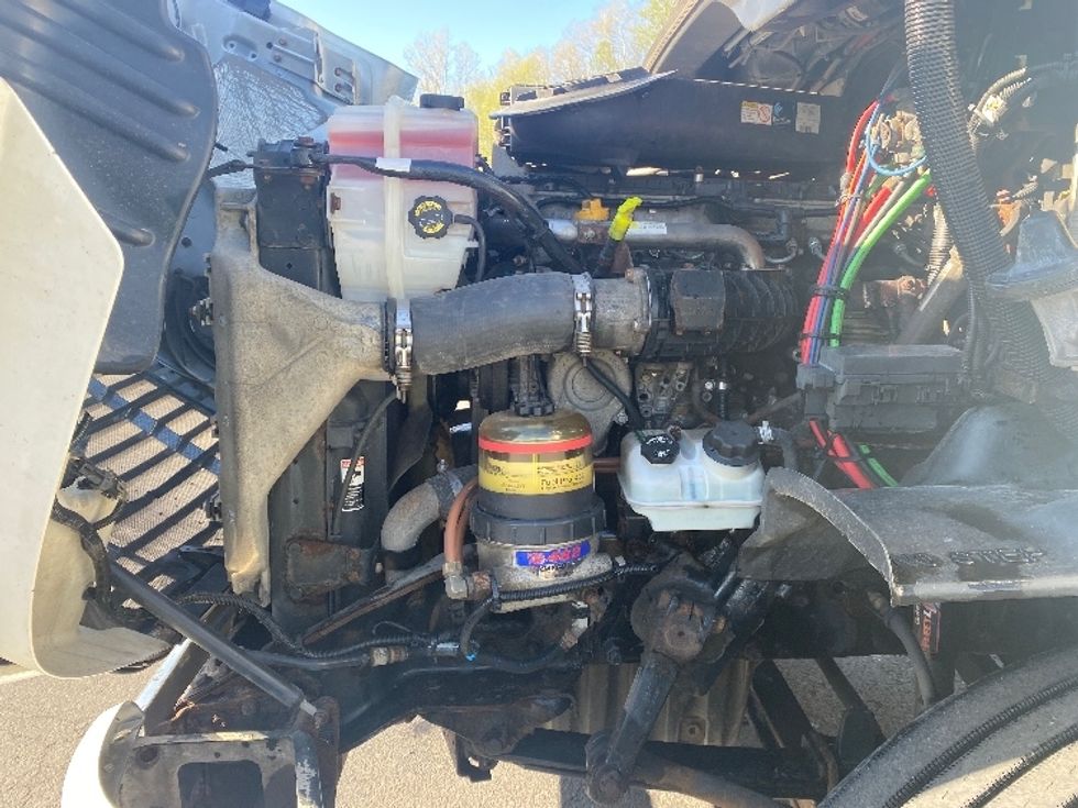 Day Cab Tractor-Heavy Duty Tractors-Freightliner-2017-Cascadia 11342ST-Binghamton-NY-584,264\n\t\tmiles-$ 21,750 - Image 16