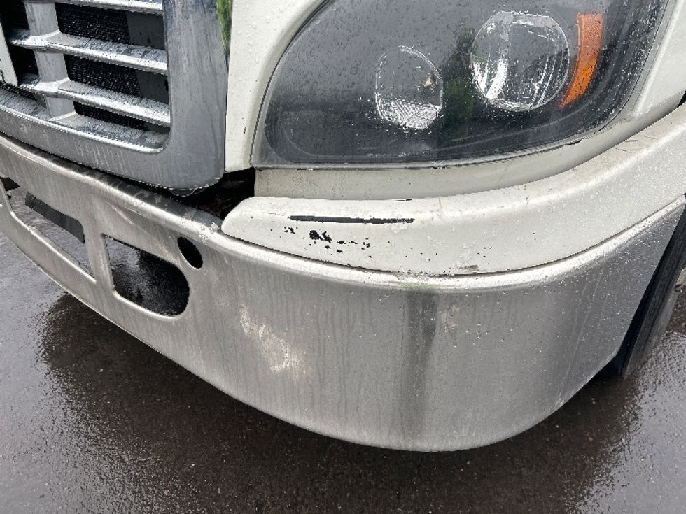 Day Cab Tractor-Heavy Duty Tractors-Freightliner-2017-Cascadia 11342ST-Binghamton-NY-615,418\n\t\tmiles-$ 16,750 - Image 17