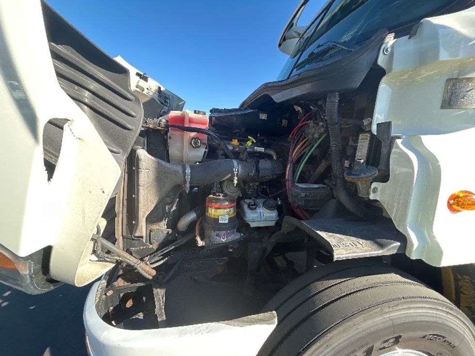 Day Cab Tractor-Heavy Duty Tractors-Freightliner-2017-Cascadia 11342ST-Brooklyn Park-MN-361,506\n\t\tmiles-$ 25,500 - Image 16