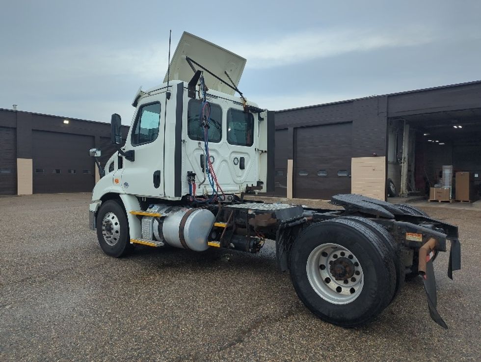 Day Cab Tractor-Heavy Duty Tractors-Freightliner-2017-Cascadia 11342ST-Byron Center-MI-244,153\n\t\tmiles-$ 31,500 - Image 5