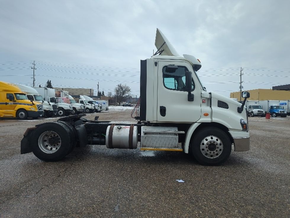 Day Cab Tractor-Heavy Duty Tractors-Freightliner-2017-Cascadia 11342ST-Byron Center-MI-244,153\n\t\tmiles-$ 31,500 - Image 8