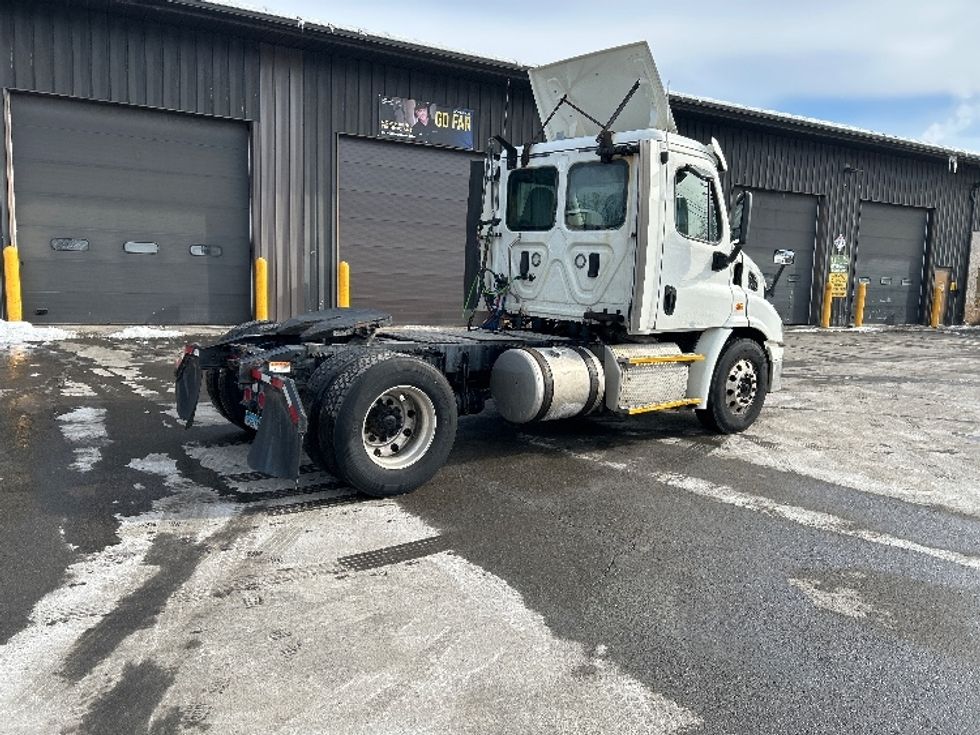 Day Cab Tractor-Heavy Duty Tractors-Freightliner-2017-Cascadia 11342ST-Coxsackie-NY-363,788\n\t\tmiles-$ 22,250 - Image 7