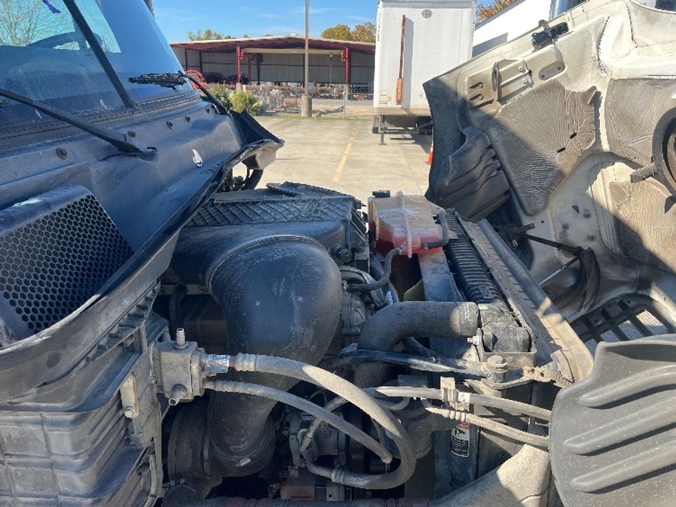 Day Cab Tractor-Heavy Duty Tractors-Freightliner-2017-Cascadia 11342ST-Hammond-LA-461,242\n\t\tmiles-$ 25,500 - Image 15