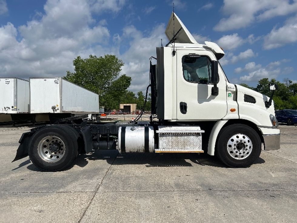Day Cab Tractor-Heavy Duty Tractors-Freightliner-2017-Cascadia 11342ST-Hammond-LA-539,332\n\t\tmiles-$ 21,750 - Image 8