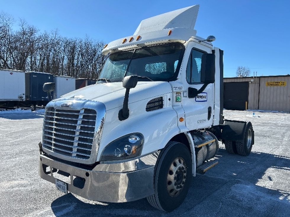 Day Cab Tractor-Heavy Duty Tractors-Freightliner-2017-Cascadia 11342ST-Harrisburg-PA-436,652\n\t\tmiles-$ 21,250 - Image 3