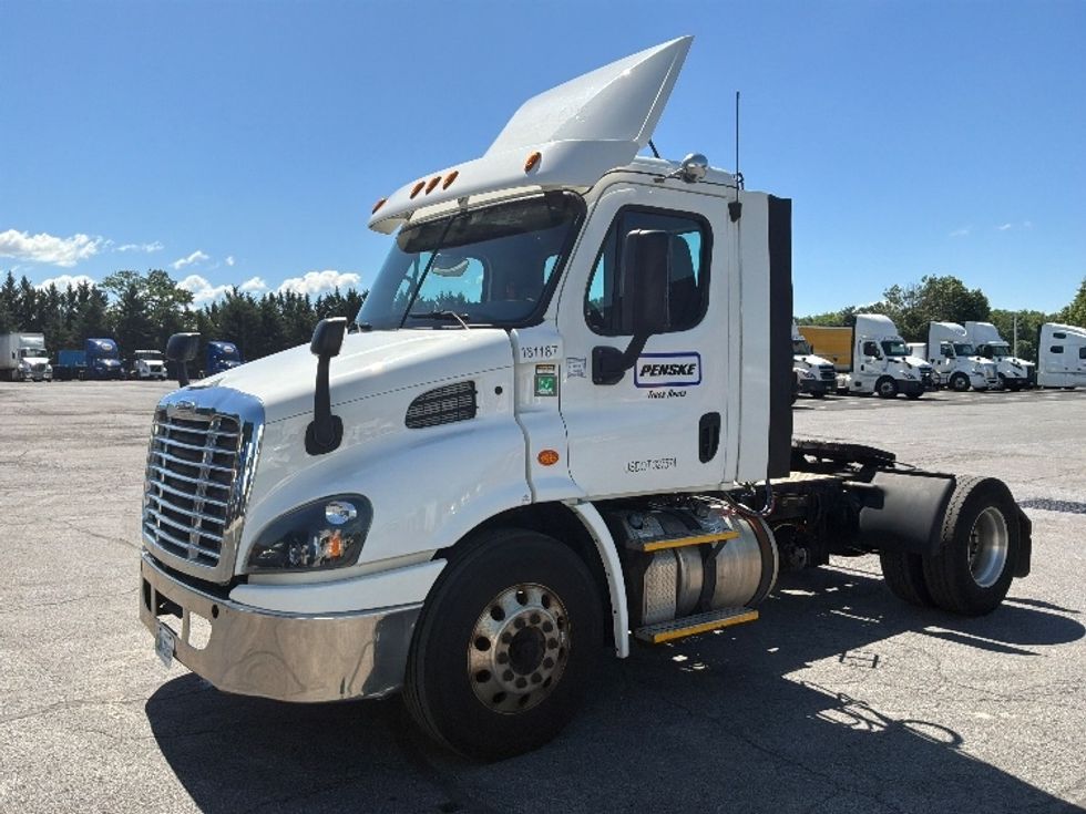 Day Cab Tractor-Heavy Duty Tractors-Freightliner-2017-Cascadia 11342ST-Harrisburg-PA-467,273\n\t\tmiles-$ 23,000 - Image 3