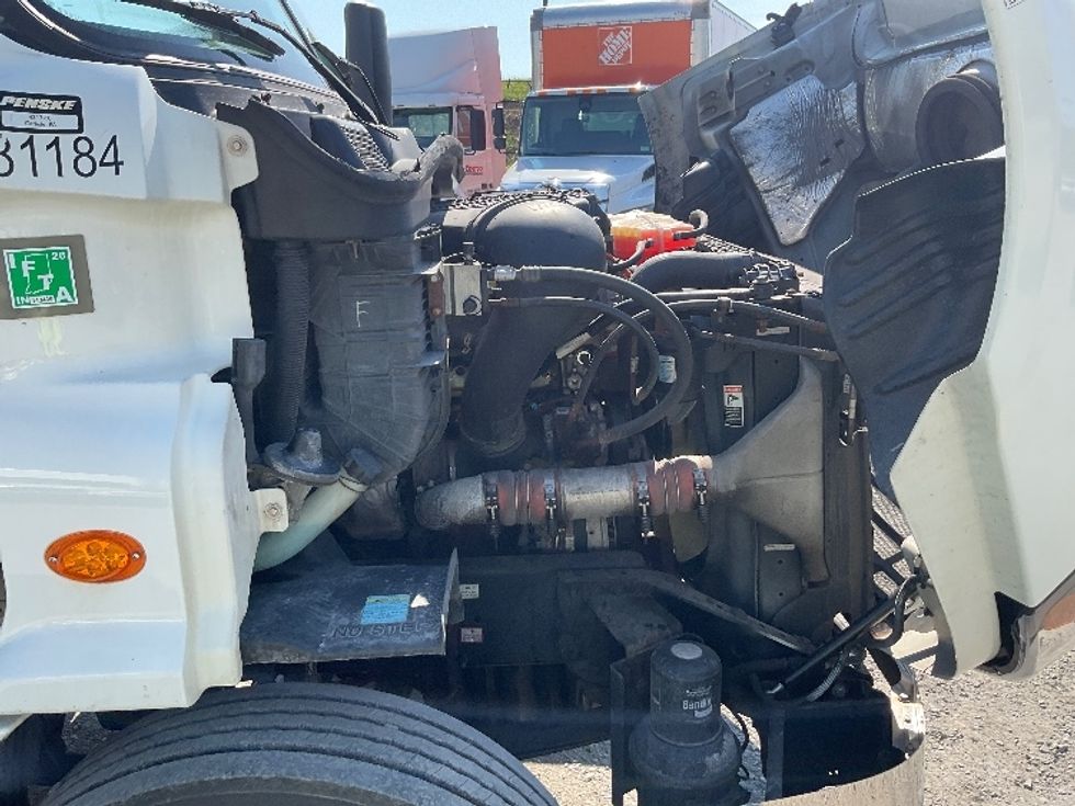 Day Cab Tractor-Heavy Duty Tractors-Freightliner-2017-Cascadia 11342ST-Harrisburg-PA-511,036\n\t\tmiles-$ 22,500 - Image 15
