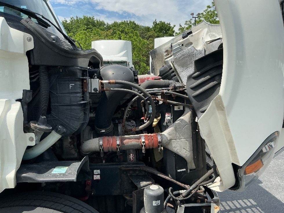 Day Cab Tractor-Heavy Duty Tractors-Freightliner-2017-Cascadia 11342ST-Harrisburg-PA-535,861\n\t\tmiles-$ 21,000 - Image 15