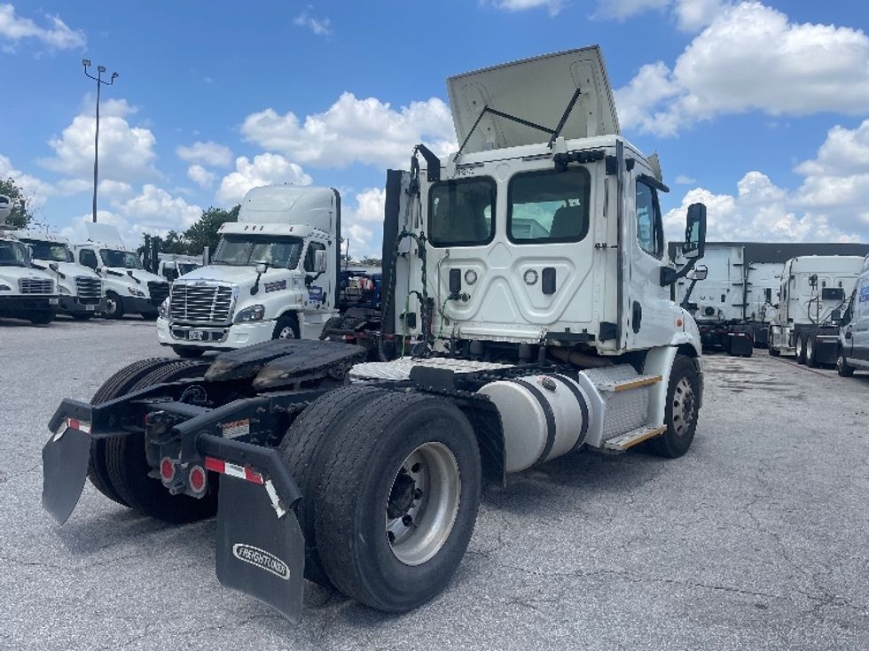 Day Cab Tractor-Heavy Duty Tractors-Freightliner-2017-Cascadia 11342ST-Houston-TX-328,370\n\t\tmiles-$ 31,750 - Image 6