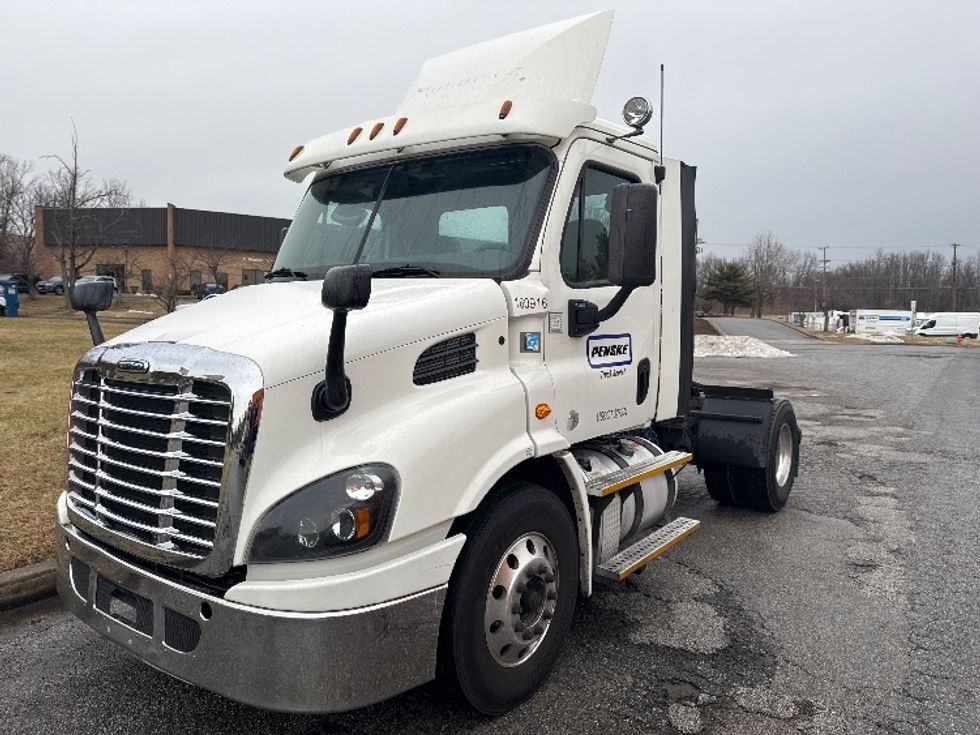 Day Cab Tractor-Heavy Duty Tractors-Freightliner-2017-Cascadia 11342ST-Jessup-MD-458,452\n\t\tmiles-$ 20,750 - Image 3