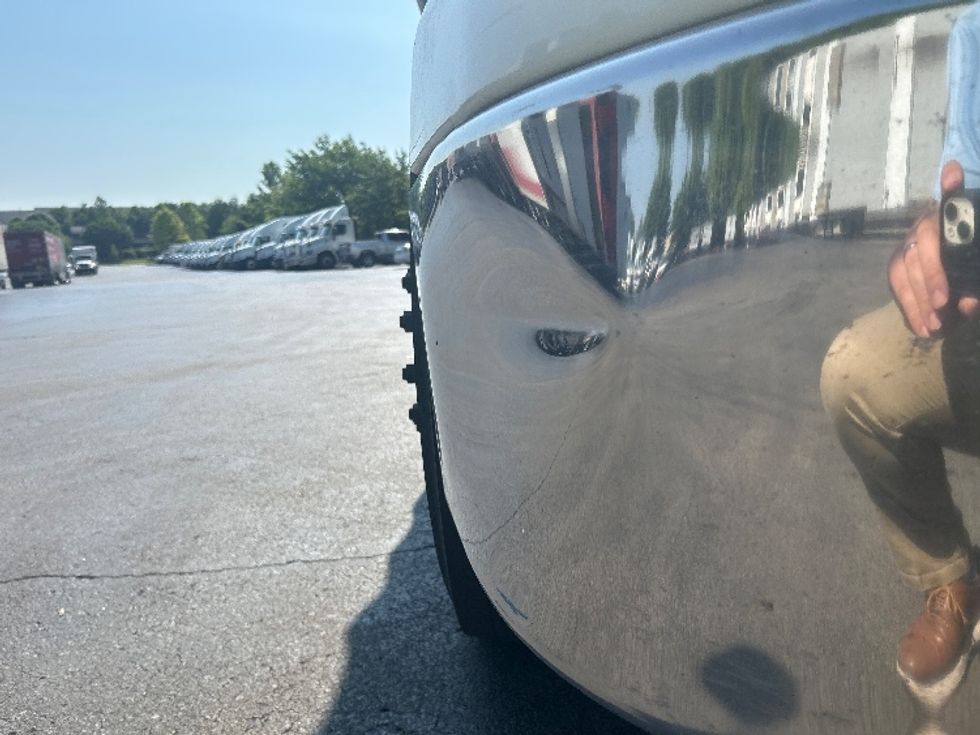 Day Cab Tractor-Heavy Duty Tractors-Freightliner-2017-Cascadia 11342ST-Louisville-KY-541,566\n\t\tmiles-$ 21,750 - Image 20