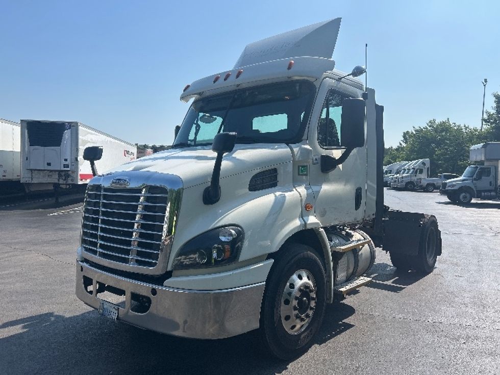 Day Cab Tractor-Heavy Duty Tractors-Freightliner-2017-Cascadia 11342ST-Louisville-KY-541,566\n\t\tmiles-$ 21,750 - Image 3