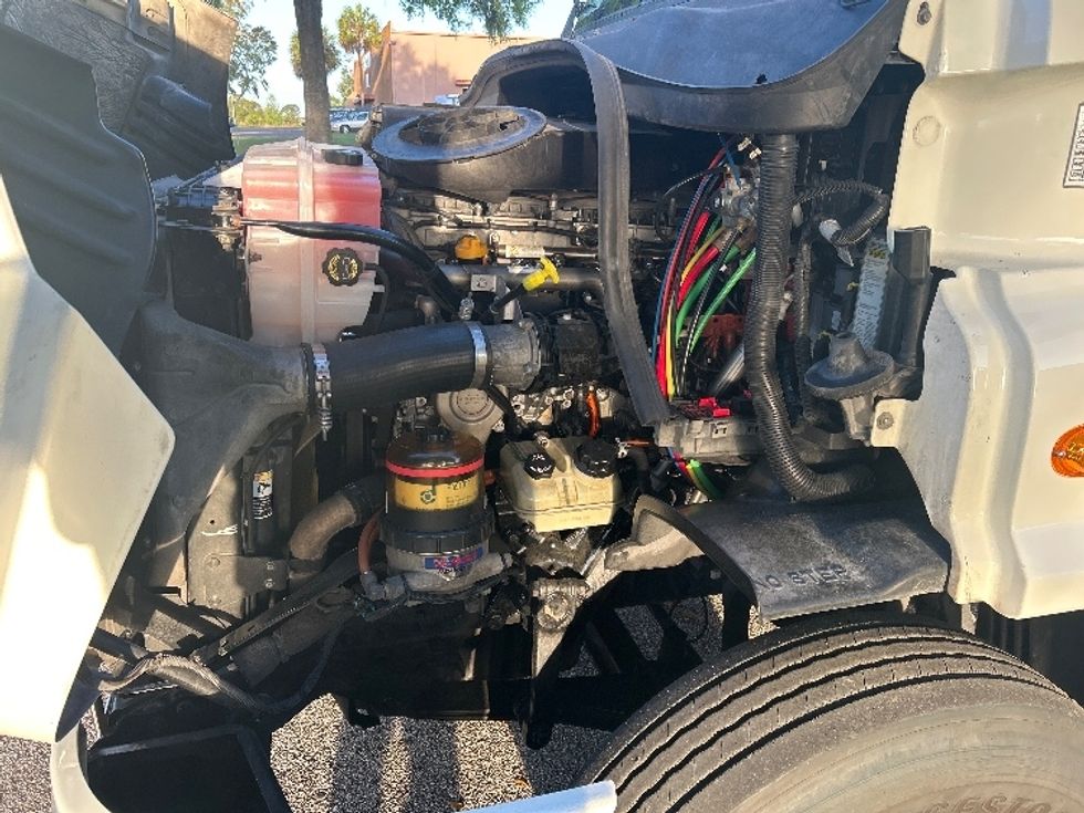 Day Cab Tractor-Heavy Duty Tractors-Freightliner-2017-Cascadia 11342ST-Ocala-FL-114,199\n\t\tmiles-$ 25,500 - Image 16