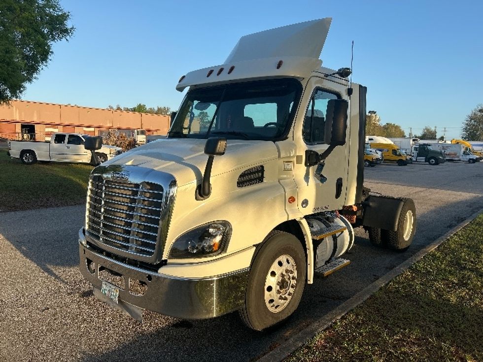 Day Cab Tractor-Heavy Duty Tractors-Freightliner-2017-Cascadia 11342ST-Ocala-FL-114,199\n\t\tmiles-$ 25,500 - Image 3