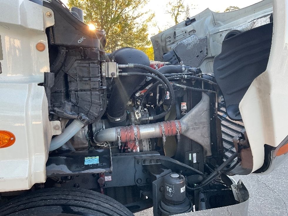 Day Cab Tractor-Heavy Duty Tractors-Freightliner-2017-Cascadia 11342ST-Ocala-FL-442,709\n\t\tmiles-$ 27,750 - Image 15