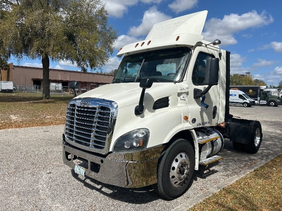 Day Cab Tractor-Heavy Duty Tractors-Freightliner-2017-Cascadia 11342ST-Ocala-FL-477,599\n\t\tmiles-$ 23,000 - Image 3