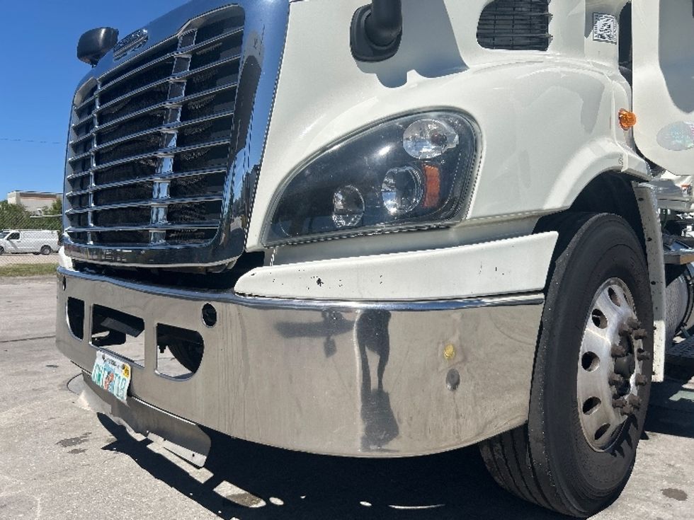 Day Cab Tractor-Heavy Duty Tractors-Freightliner-2017-Cascadia 11342ST-Orlando-FL-446,218\n\t\tmiles-$ 27,750 - Image 20