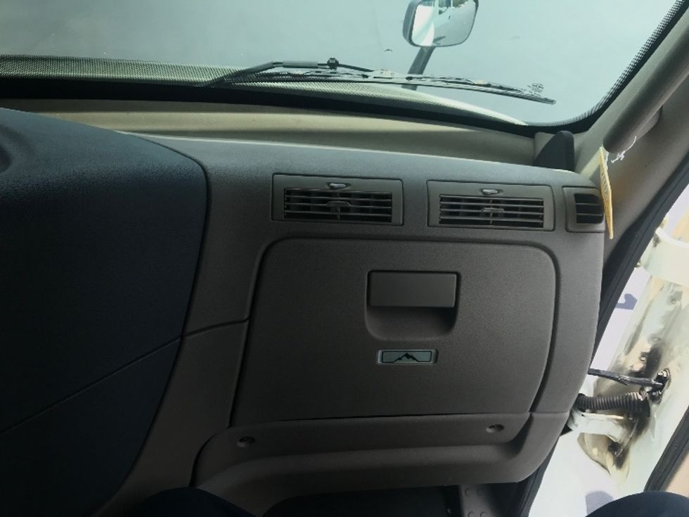 Day Cab Tractor-Heavy Duty Tractors-Freightliner-2017-Cascadia 11342ST-Pensacola-FL-441,027\n\t\tmiles-$ 28,000 - Image 13