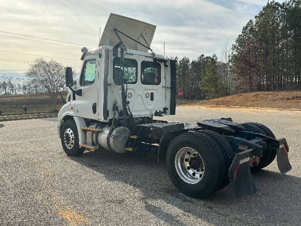 Day Cab Tractor-Heavy Duty Tractors-Freightliner-2017-Cascadia 11342ST-Prince George-VA-389,256\n\t\tmiles-$ 26,500 - Image 5