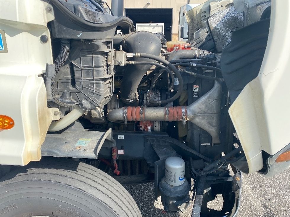 Day Cab Tractor-Heavy Duty Tractors-Freightliner-2017-Cascadia 11342ST-West Columbia-SC-601,560\n\t\tmiles-$ 21,500 - Image 15