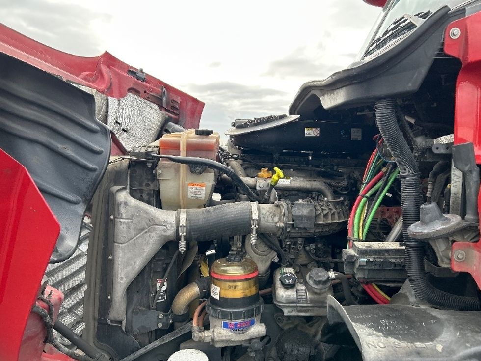 Day Cab Tractor-Heavy Duty Tractors-Freightliner-2017-Cascadia 11364ST-Gilroy-CA-272,503\n\t\tmiles-$ 32,000 - Image 16