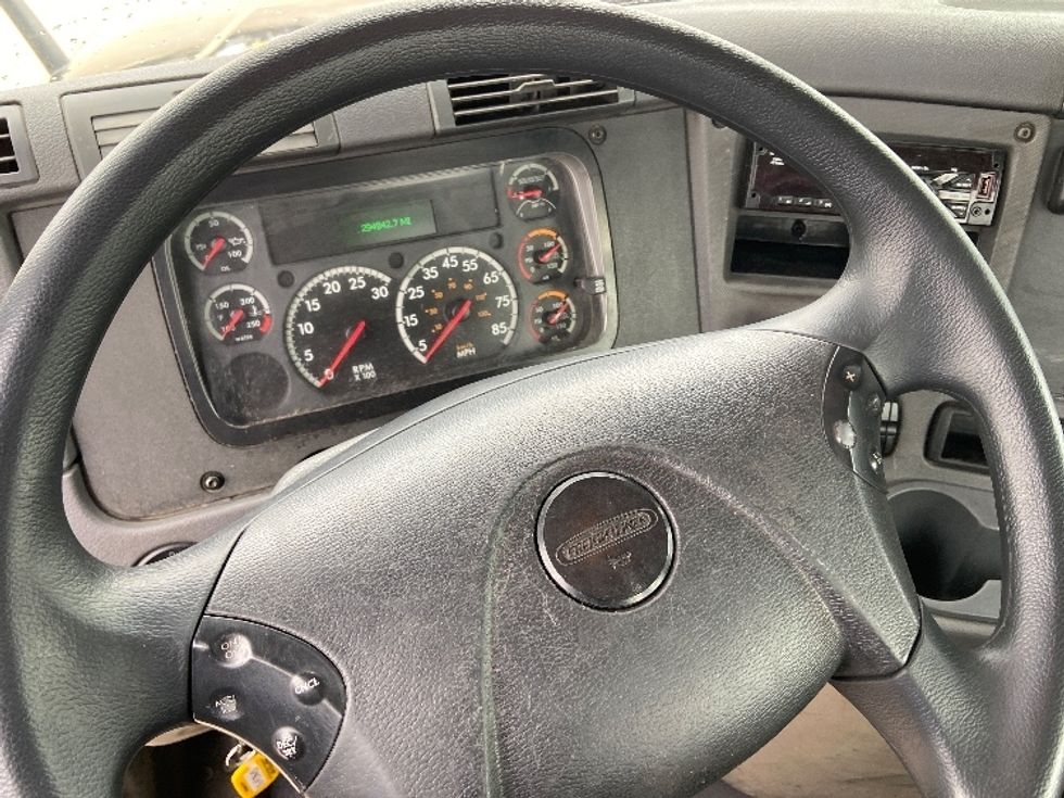 Day Cab Tractor-Heavy Duty Tractors-Freightliner-2017-Cascadia 12564ST-Arlington-TX-294,771\n\t\tmiles-$ 36,750 - Image 11