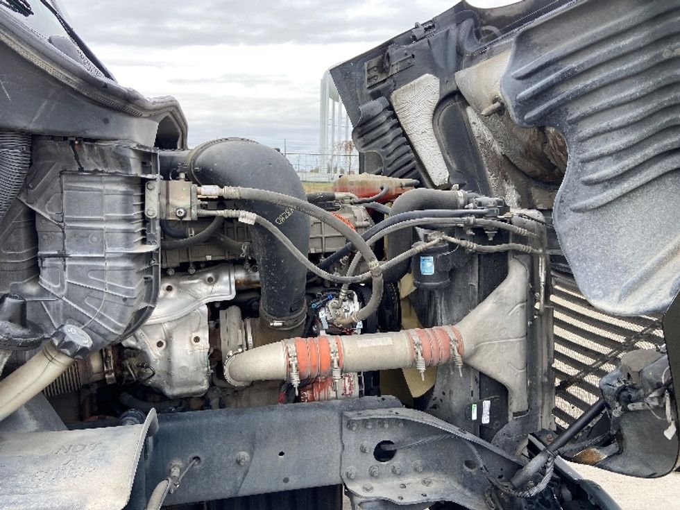 Day Cab Tractor-Heavy Duty Tractors-Freightliner-2017-Cascadia 12564ST-Arlington-TX-294,771\n\t\tmiles-$ 36,750 - Image 15