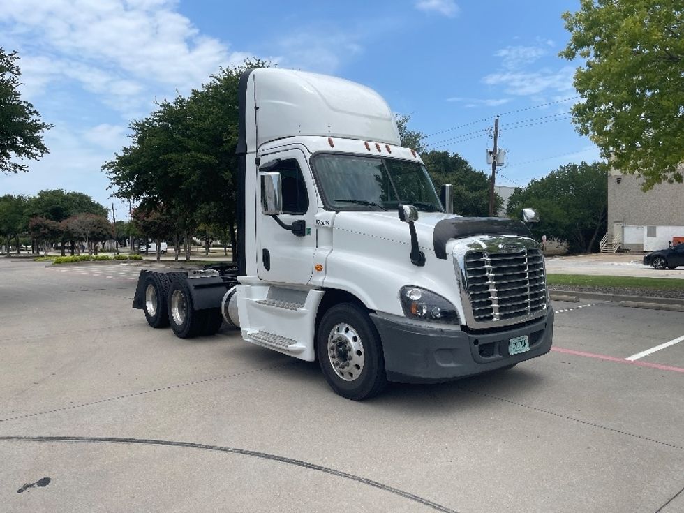 Your Next Used 2017 Freightliner Cascadia 12564ST, 716237, Is For Sale