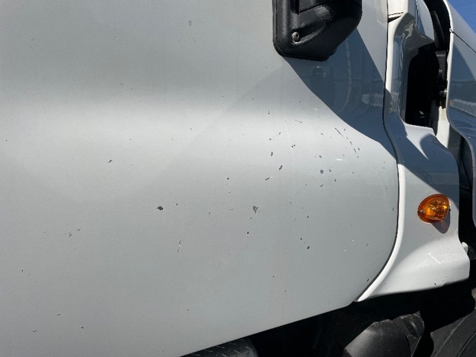 Day Cab Tractor-Heavy Duty Tractors-Freightliner-2017-Cascadia 12564ST-Chicago (Melrose Park)-IL-334,588\n\t\tmiles-$ 40,500 - Image 18