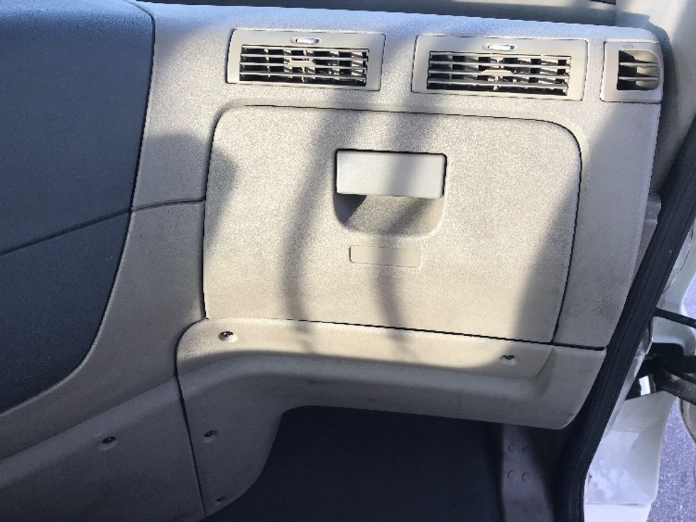 Day Cab Tractor-Heavy Duty Tractors-Freightliner-2017-Cascadia 12564ST-Cincinnati-OH-558,614\n\t\tmiles-$ 34,750 - Image 13