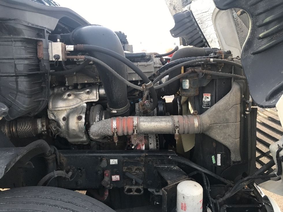 Day Cab Tractor-Heavy Duty Tractors-Freightliner-2017-Cascadia 12564ST-Cincinnati-OH-558,614\n\t\tmiles-$ 34,750 - Image 15