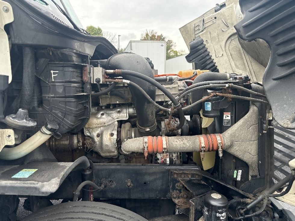 Day Cab Tractor-Heavy Duty Tractors-Freightliner-2017-Cascadia 12564ST-Cranbury-NJ-501,204\n\t\tmiles-$ 35,500 - Image 15