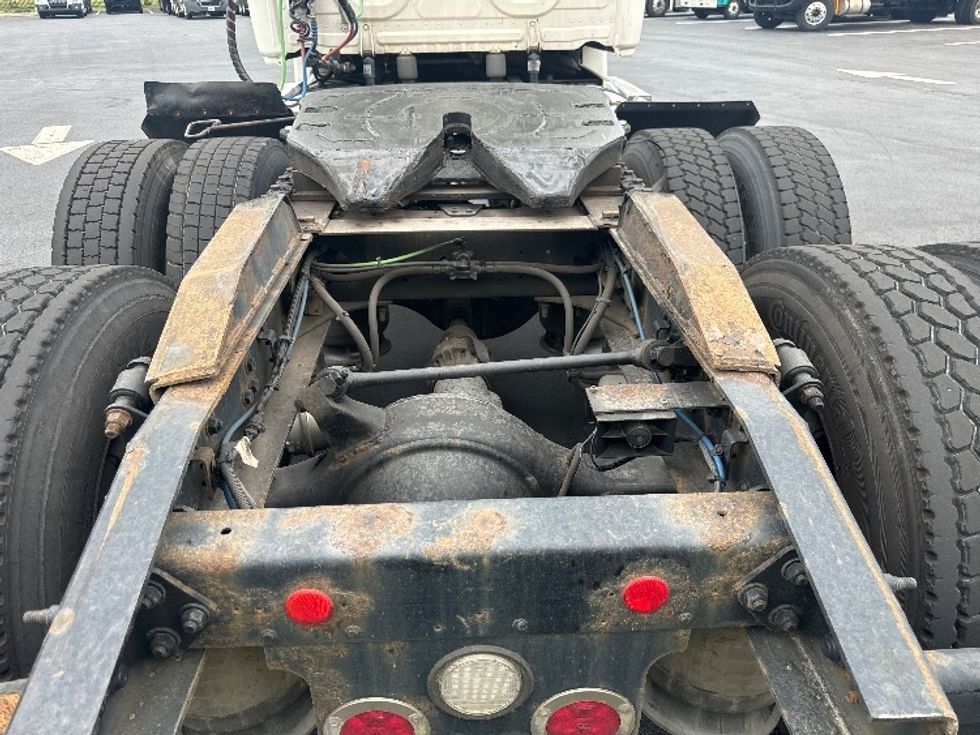 Day Cab Tractor-Heavy Duty Tractors-Freightliner-2017-Cascadia 12564ST-Cranbury-NJ-501,204\n\t\tmiles-$ 35,500 - Image 6