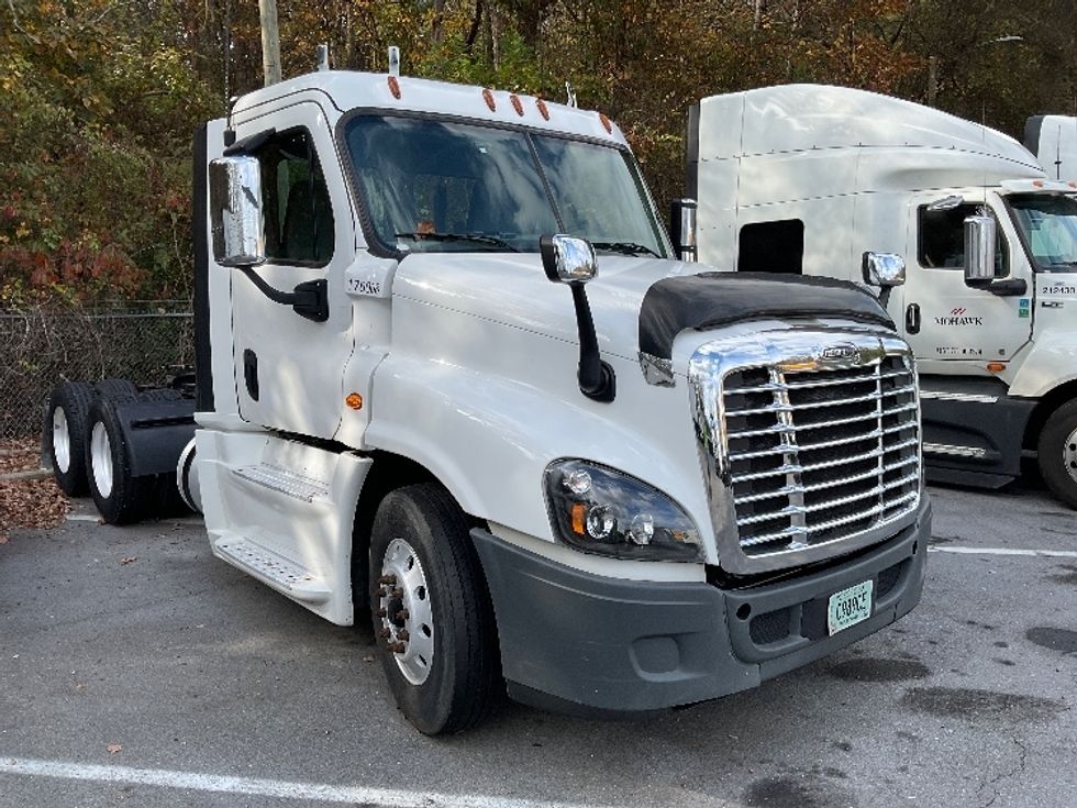 Your Next Used 2017 Freightliner Cascadia 12564ST, 716472, Is For Sale