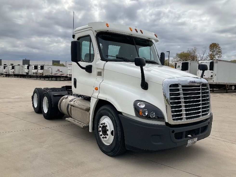 Your Next Used 2017 Freightliner Cascadia 12564ST, 541552, Is For Sale