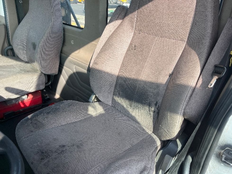 Day Cab Tractor-Heavy Duty Tractors-Freightliner-2017-Cascadia 12564ST-Fresno-CA-567,027\n\t\tmiles-$ 31,000 - Image 17