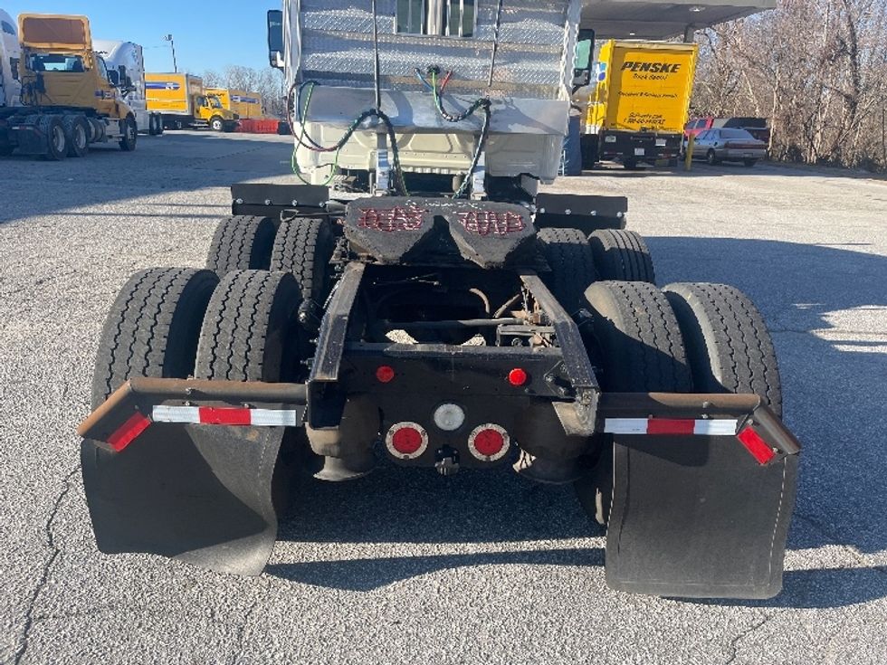 Day Cab Tractor-Heavy Duty Tractors-Freightliner-2017-Cascadia 12564ST-Greer-SC-501,312\n\t\tmiles-$ 30,500 - Image 6