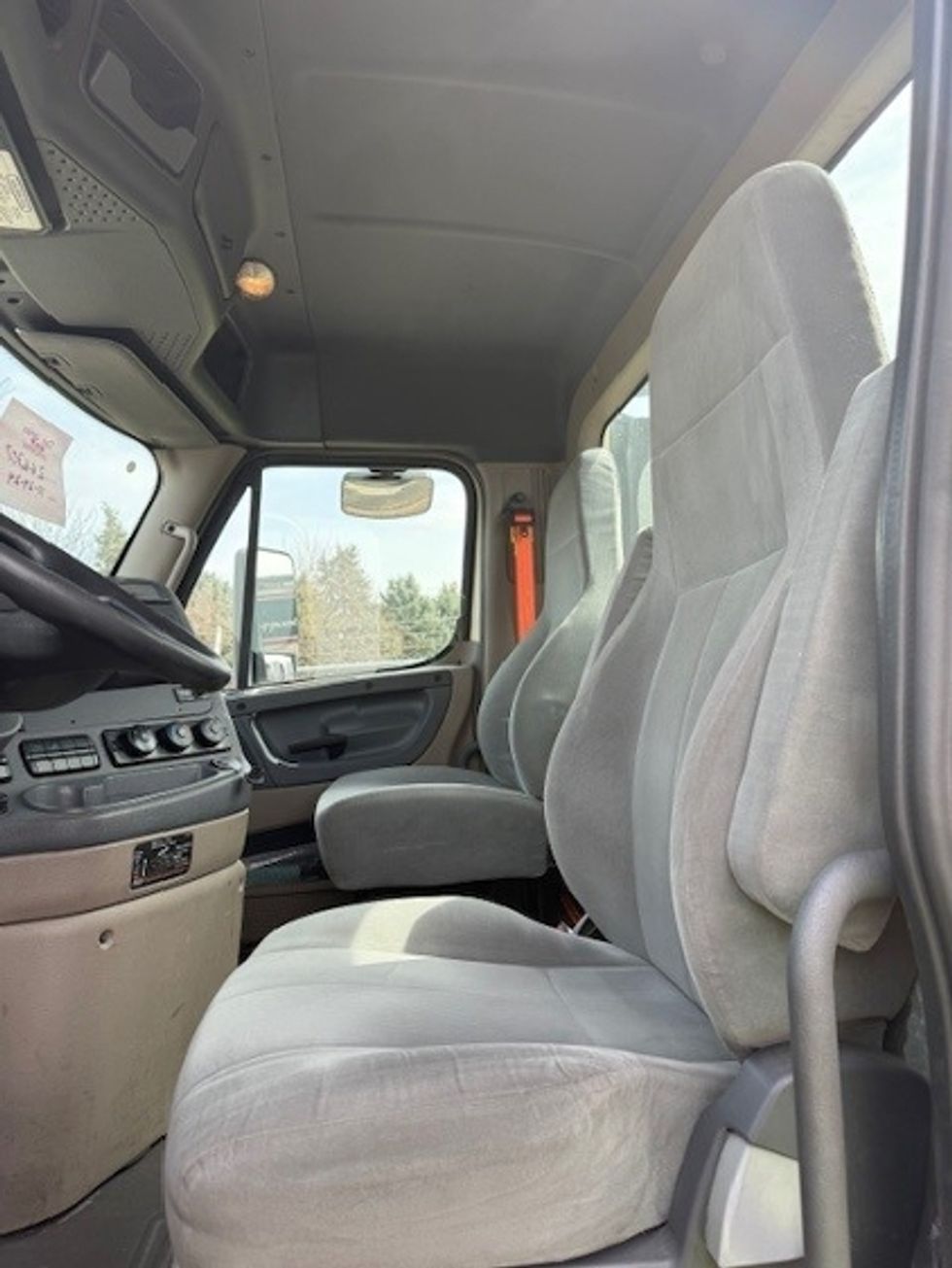 Day Cab Tractor-Heavy Duty Tractors-Freightliner-2017-Cascadia 12564ST-Lancaster-PA-430,296\n\t\tmiles-$ 27,500 - Image 8