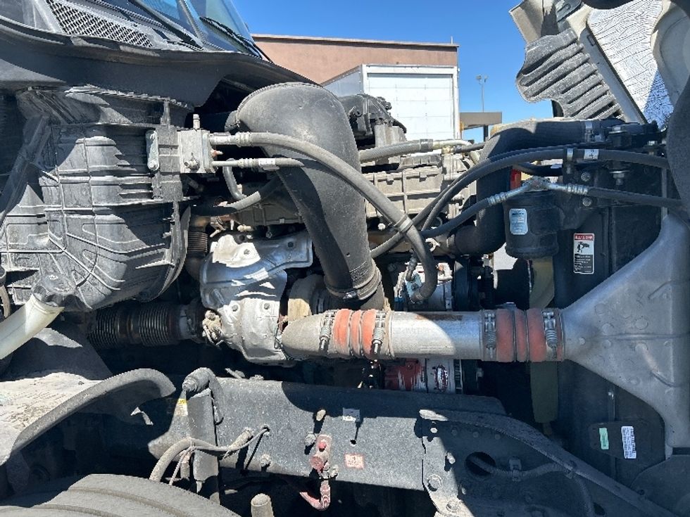 Day Cab Tractor-Heavy Duty Tractors-Freightliner-2017-Cascadia 12564ST-Las Vegas-NV-273,642\n\t\tmiles-$ 37,500 - Image 15