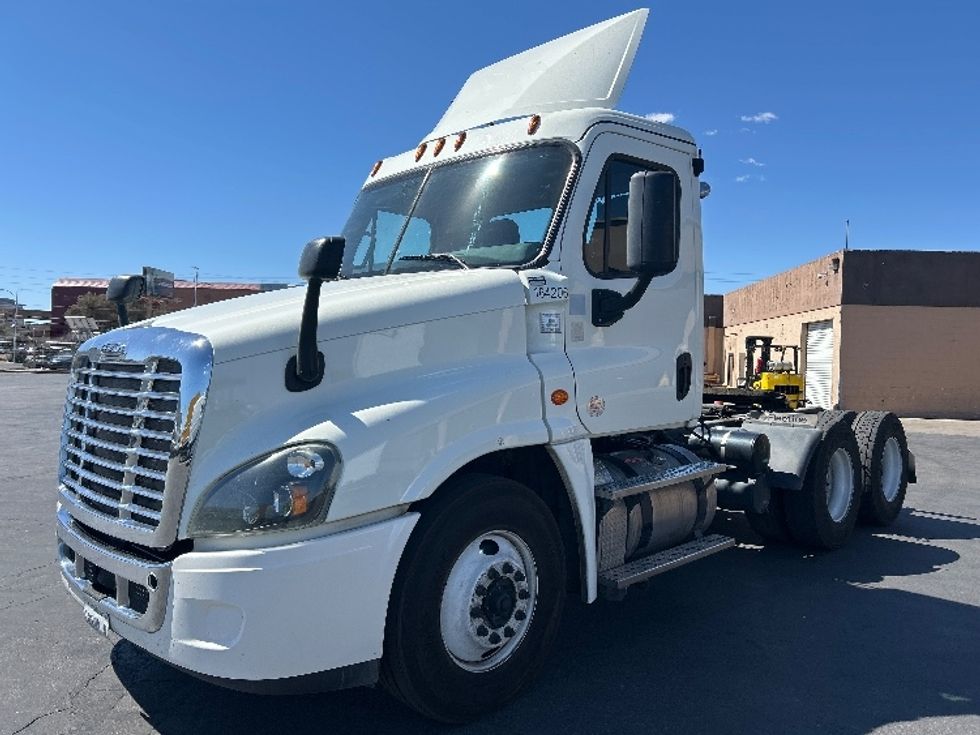 Day Cab Tractor-Heavy Duty Tractors-Freightliner-2017-Cascadia 12564ST-Las Vegas-NV-273,642\n\t\tmiles-$ 37,500 - Image 3