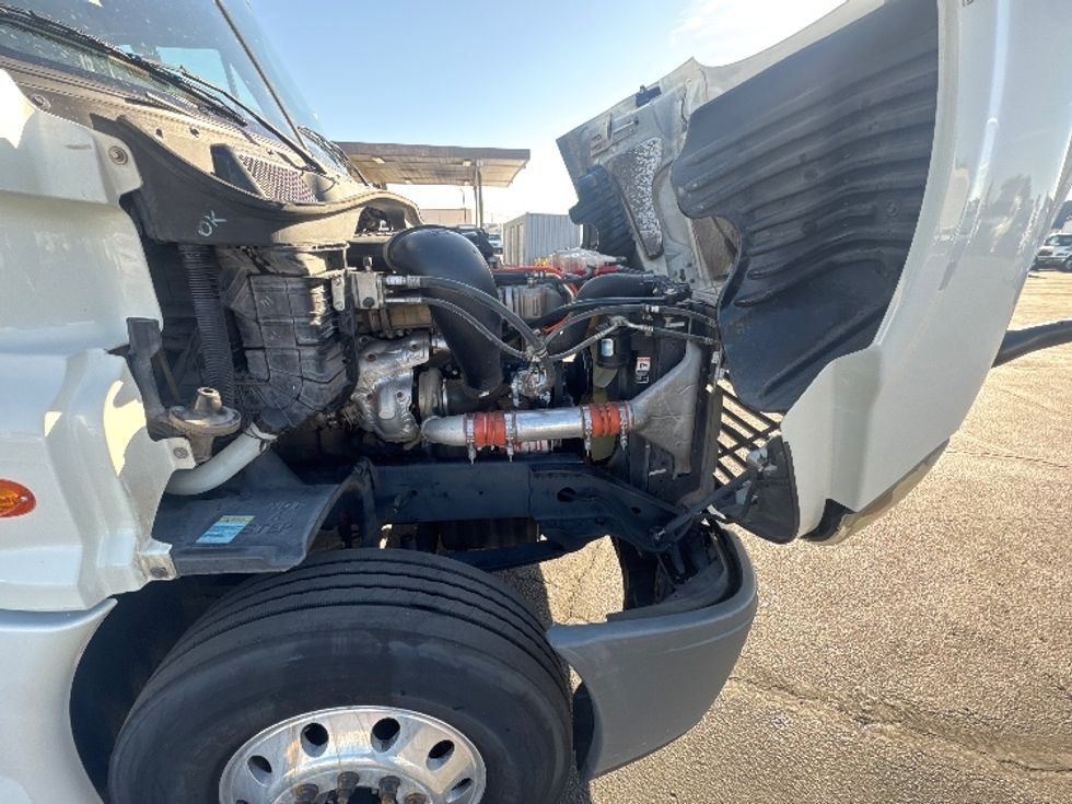 Day Cab Tractor-Heavy Duty Tractors-Freightliner-2017-Cascadia 12564ST-Phoenix-AZ-437,312\n\t\tmiles-$ 33,750 - Image 15