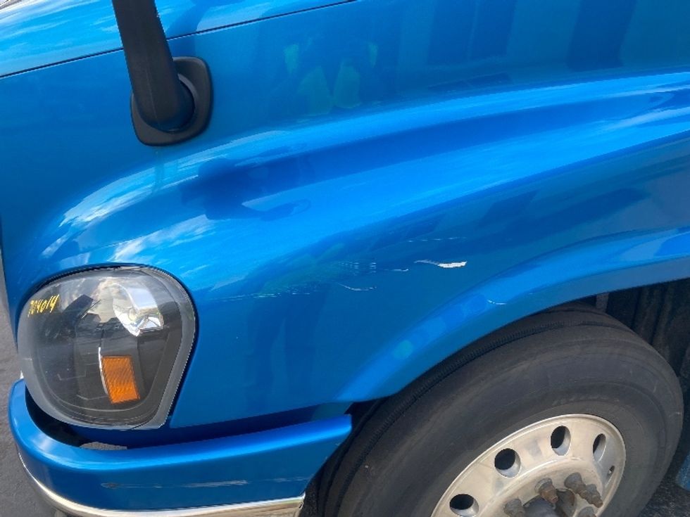 Day Cab Tractor-Heavy Duty Tractors-Freightliner-2017-Cascadia 12564ST-Pittsburgh-PA-356,044\n\t\tmiles-$ 33,500 - Image 19